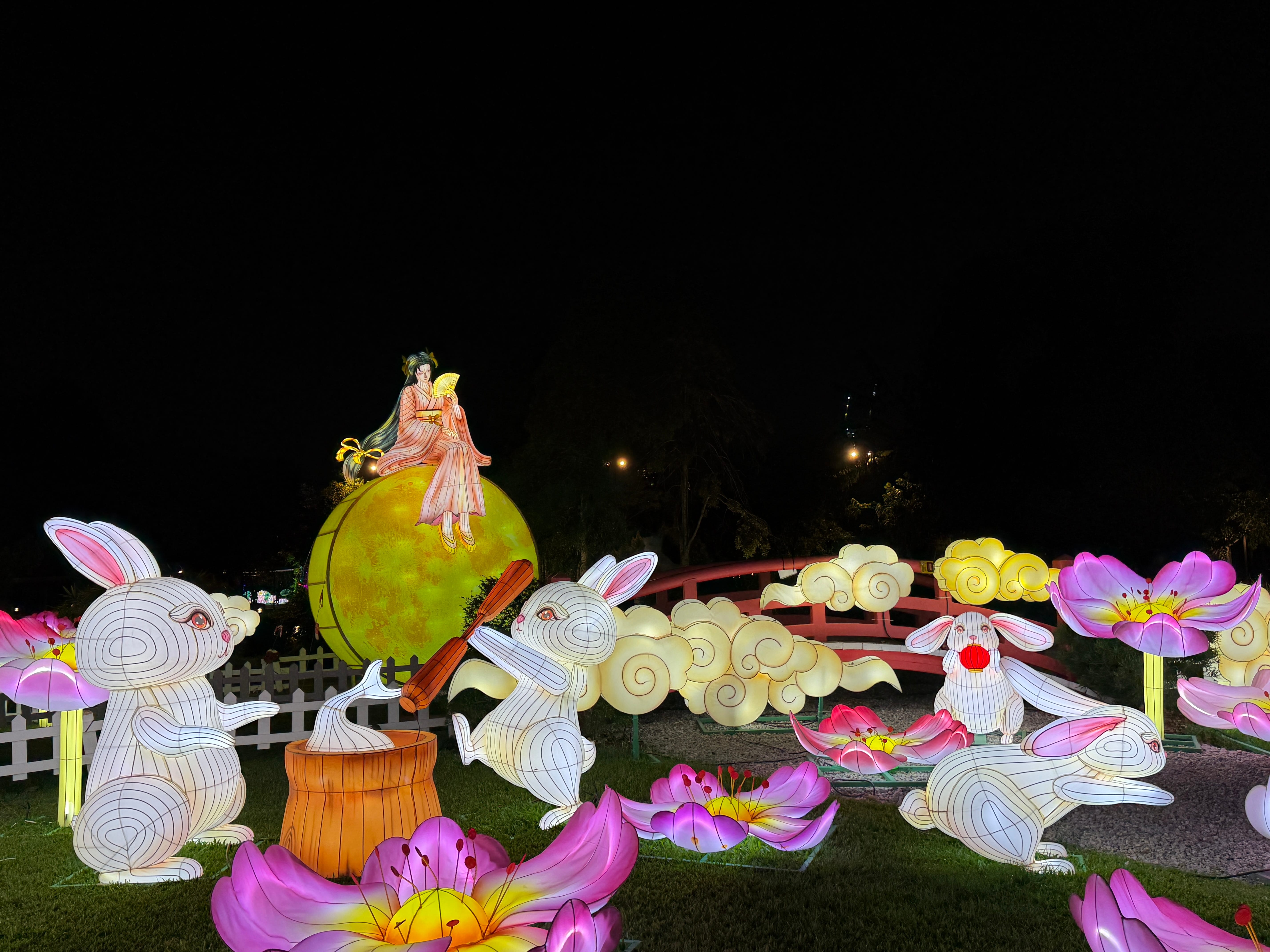 lantern display of Princess Kaguya sitting atop a moon and surrounded by rabbits